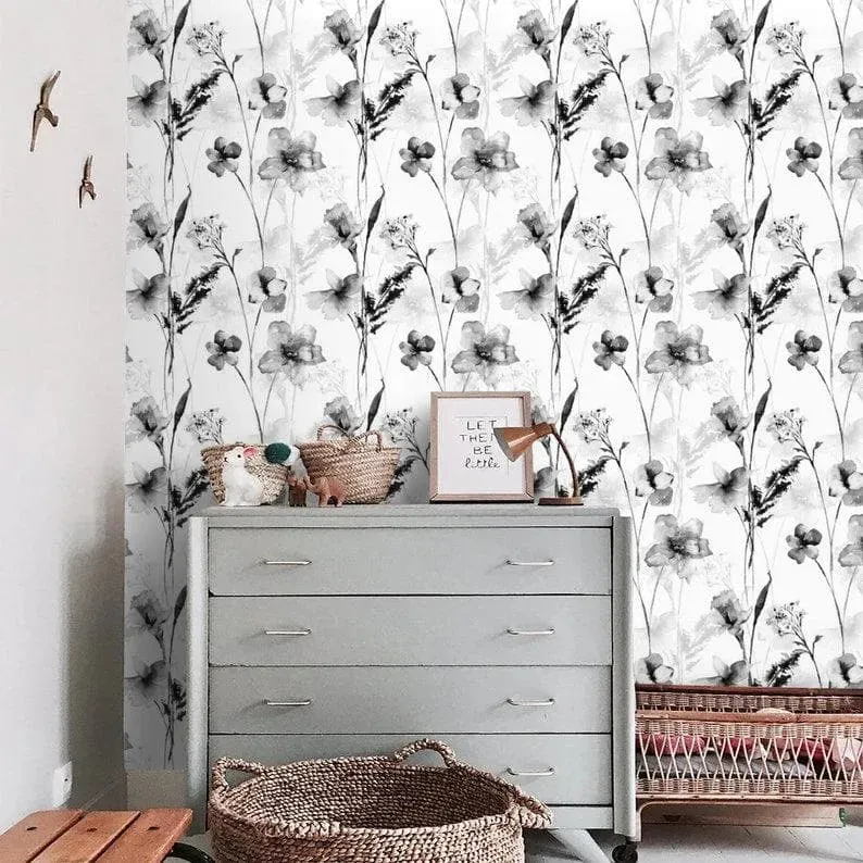 Black and White Delicate Floral Watercolor Wallpaper