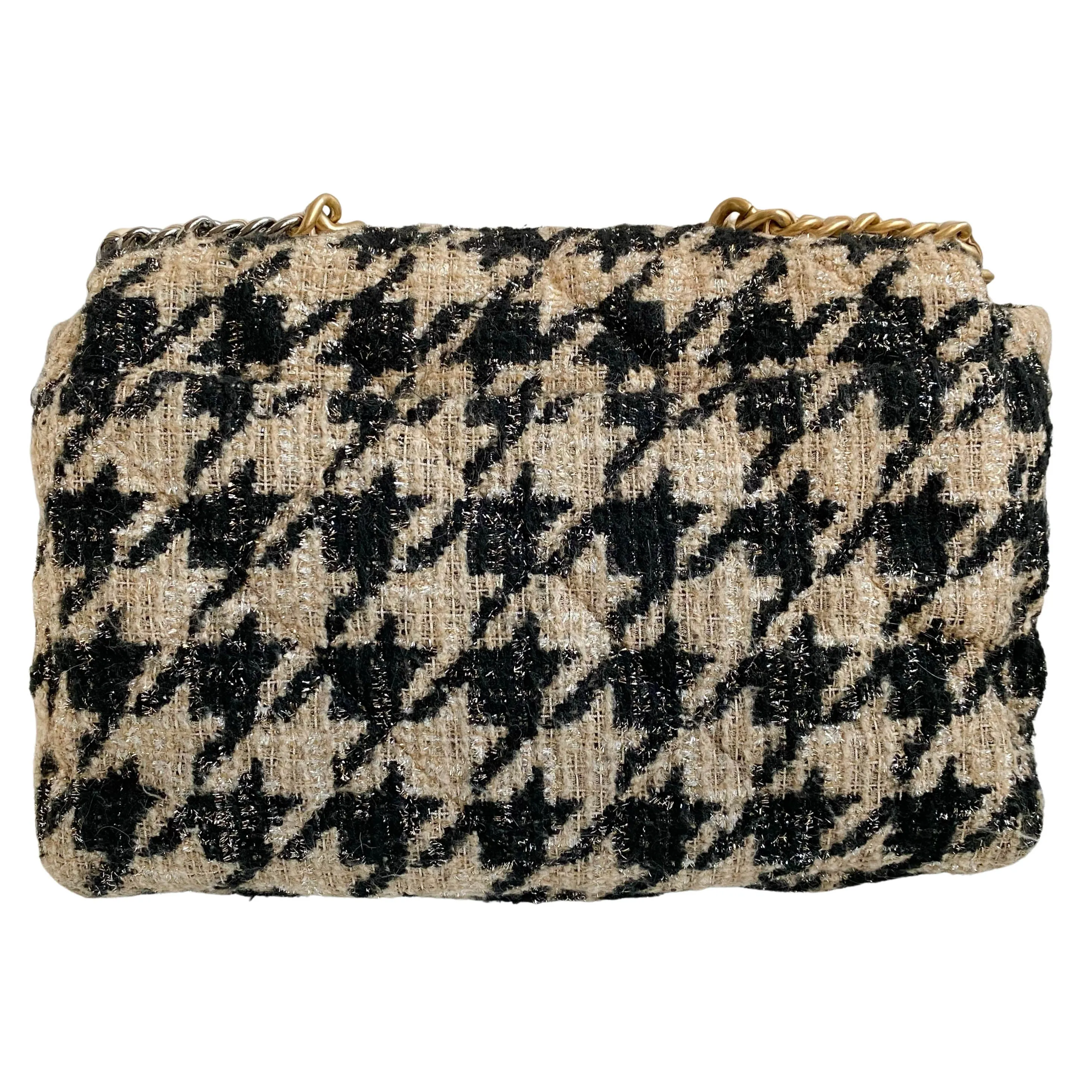 CHANEL 19 Maxi Flap Bag in Beige Black Houndstooth Tweed
