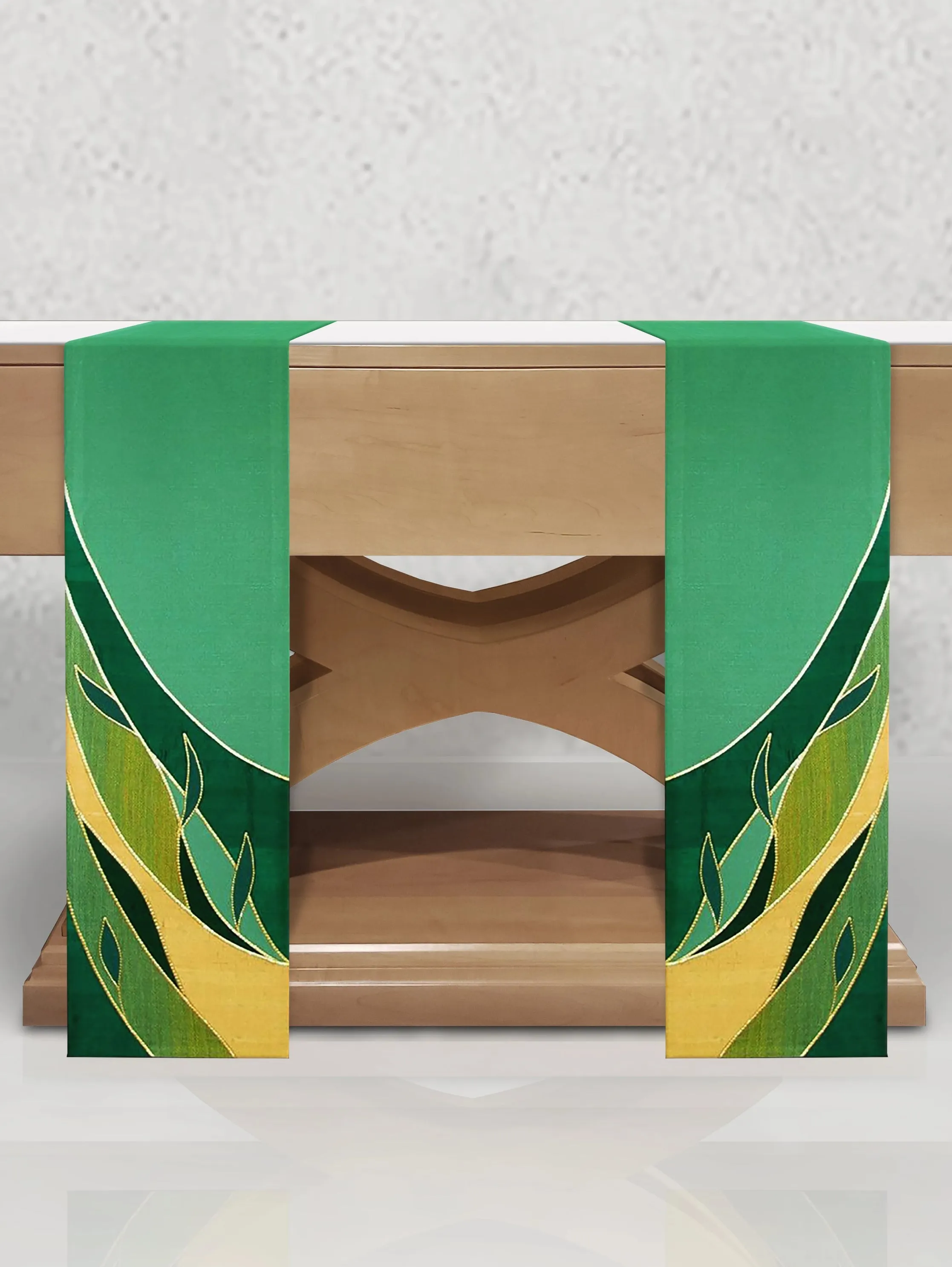 Curvilinear Foliage Altar Scarves