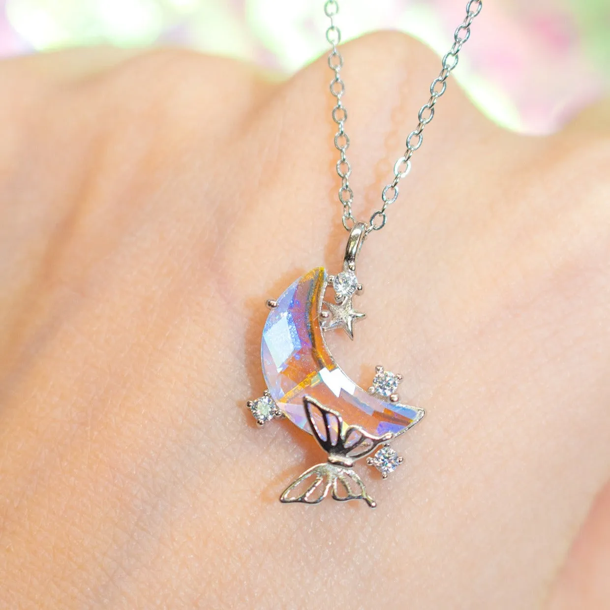 Dreamy Moon Necklace