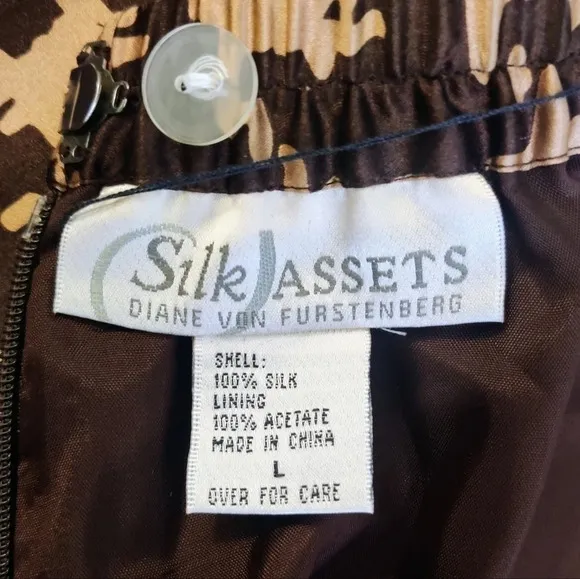 DVF Diane von Furstenberg Vintage Silk Assets Houndstooth Brown-Tan Midi Skirt L