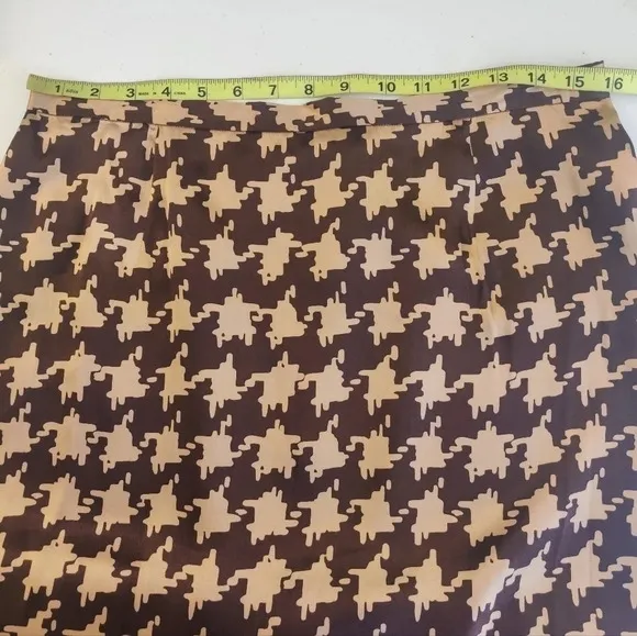 DVF Diane von Furstenberg Vintage Silk Assets Houndstooth Brown-Tan Midi Skirt L