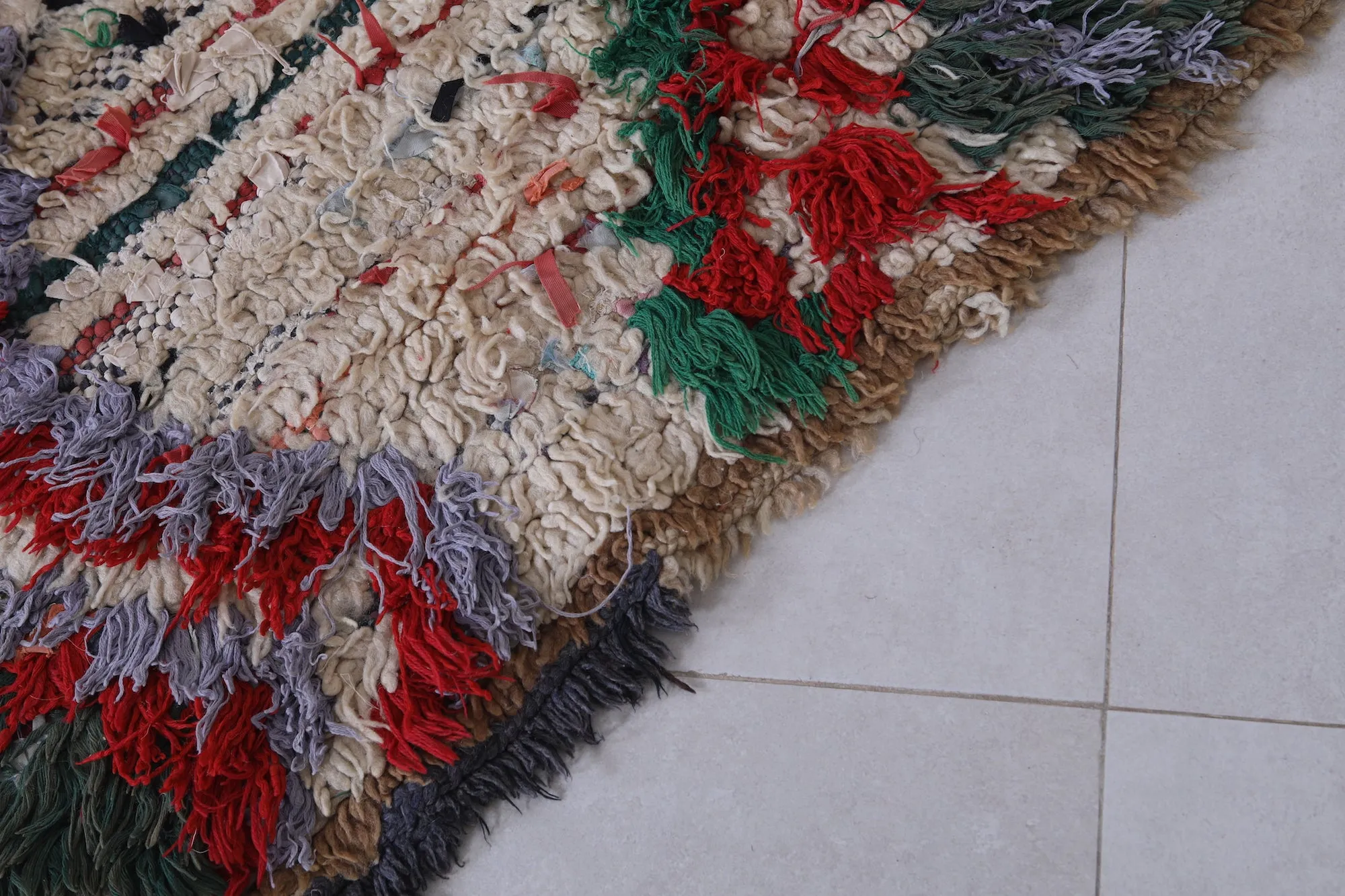 Handwoven Moroccan Rug with Vibrant Abstract Design – 2 x 5.3 ft