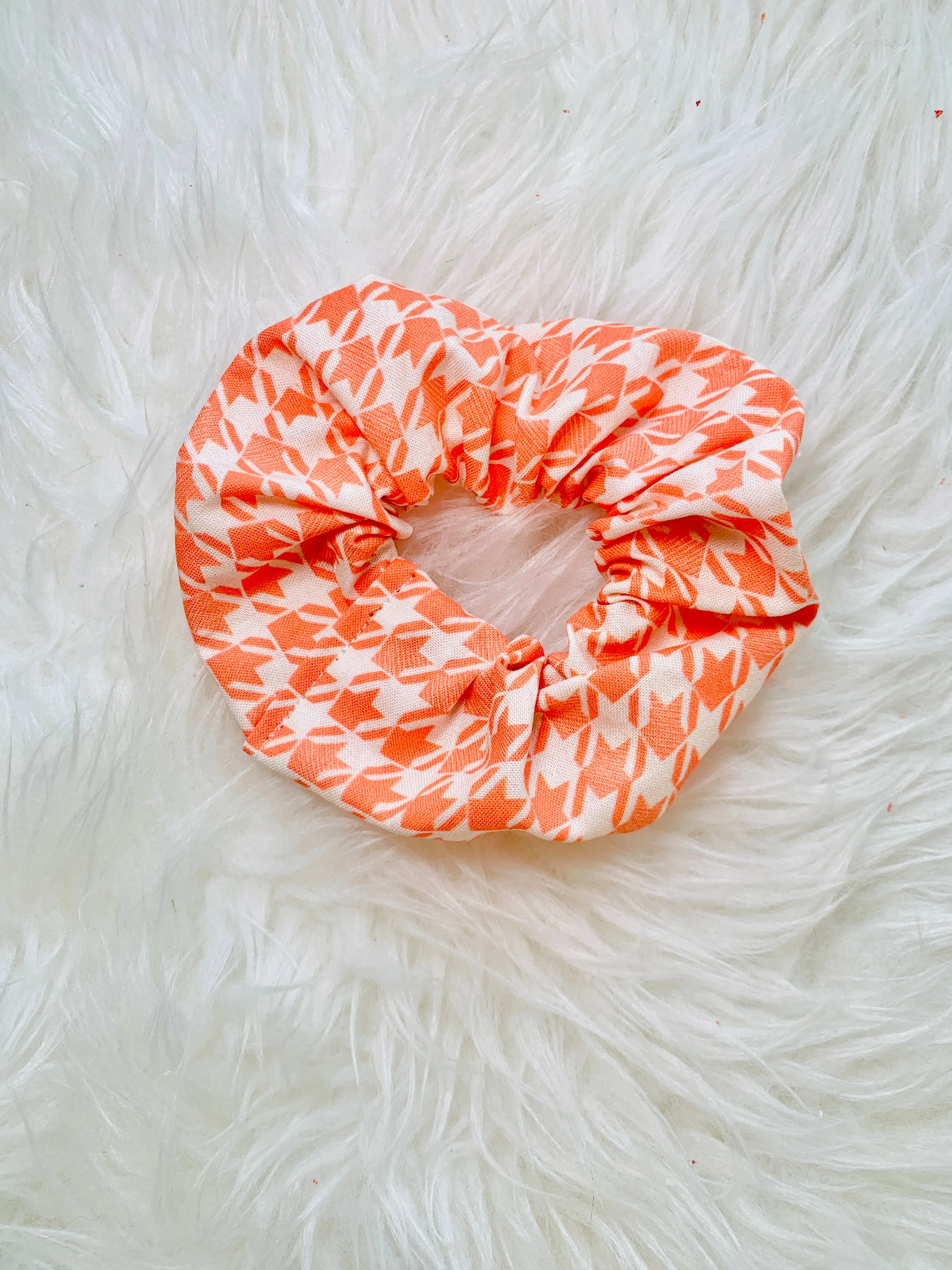 Heart Houndstooth Scrunchie