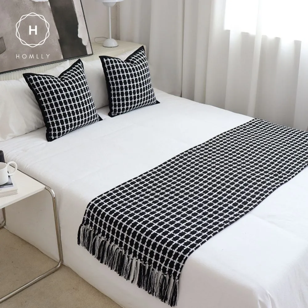 Homlly Houndstooth Decorative Pillow Cushion Covers with Bed Runner Throw