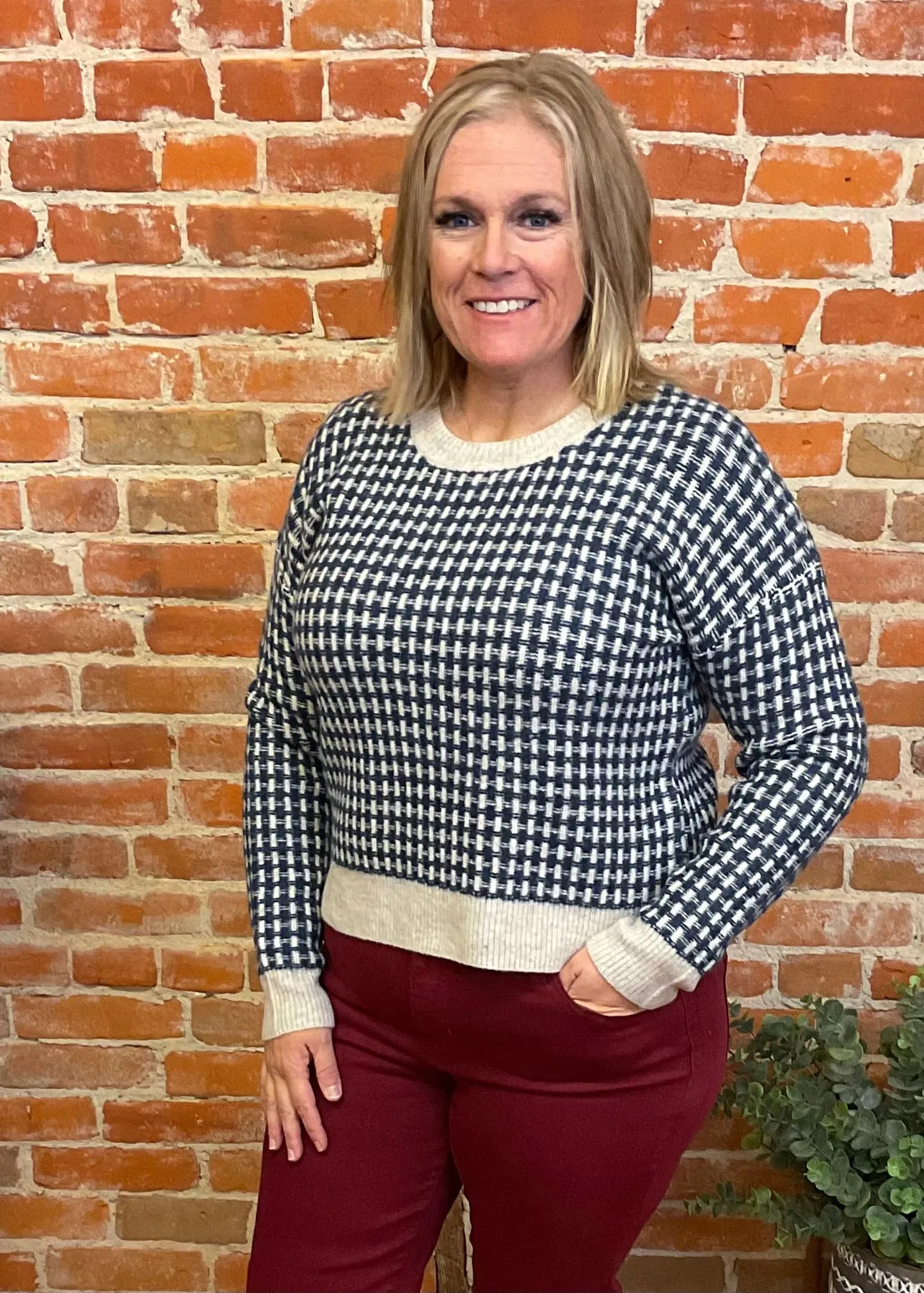 Houndstooth Sweater (Multiple Colors)