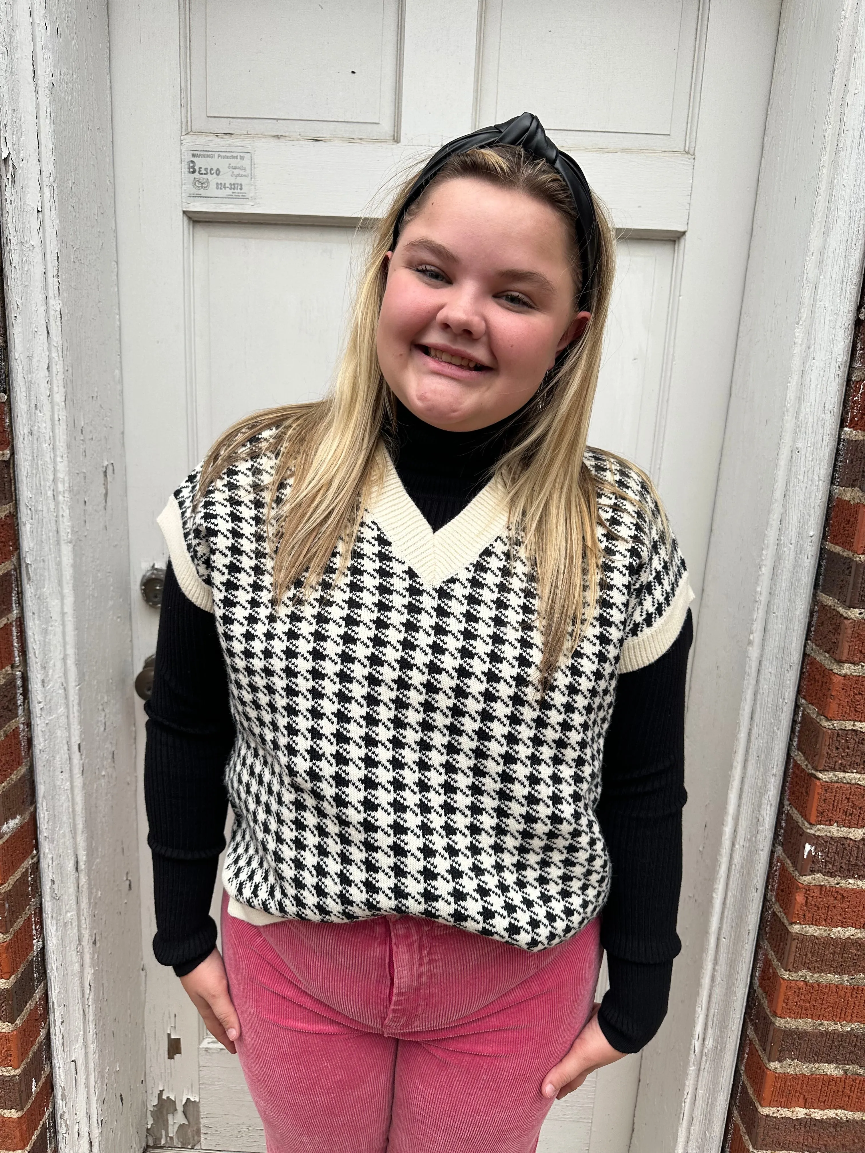 Houndstooth Vest: Ivory/Black
