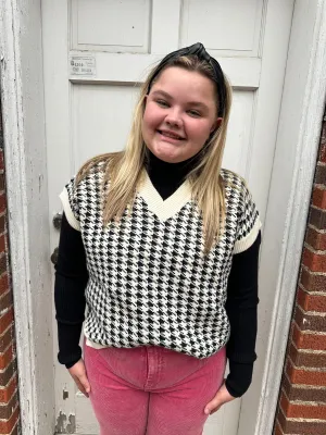 Houndstooth Vest: Ivory/Black