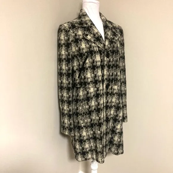 Kenneth Cole Black &amp; Cream Plaid Houndstooth Winter Coat