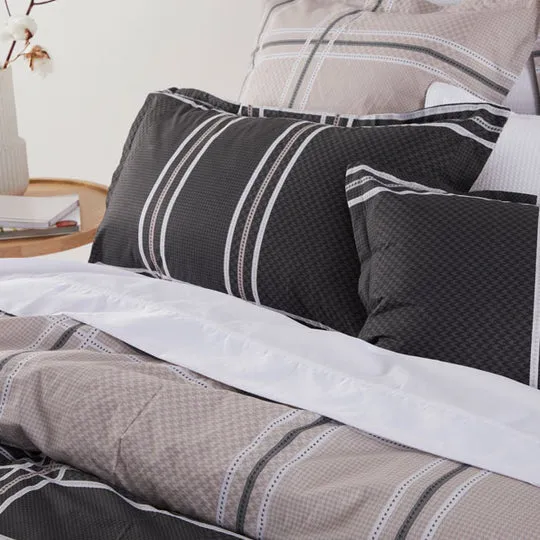 Logan & Mason CHARLIE SLATE QUILT COVER SET