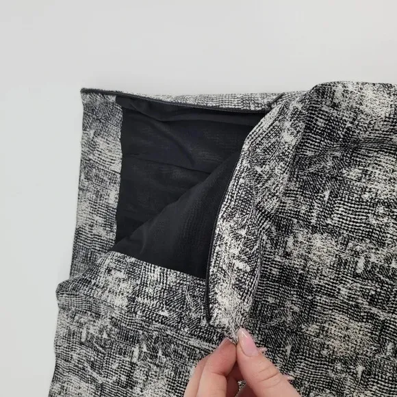Mm.lafleur The Noho Crackle black and white pencil skirt size 14