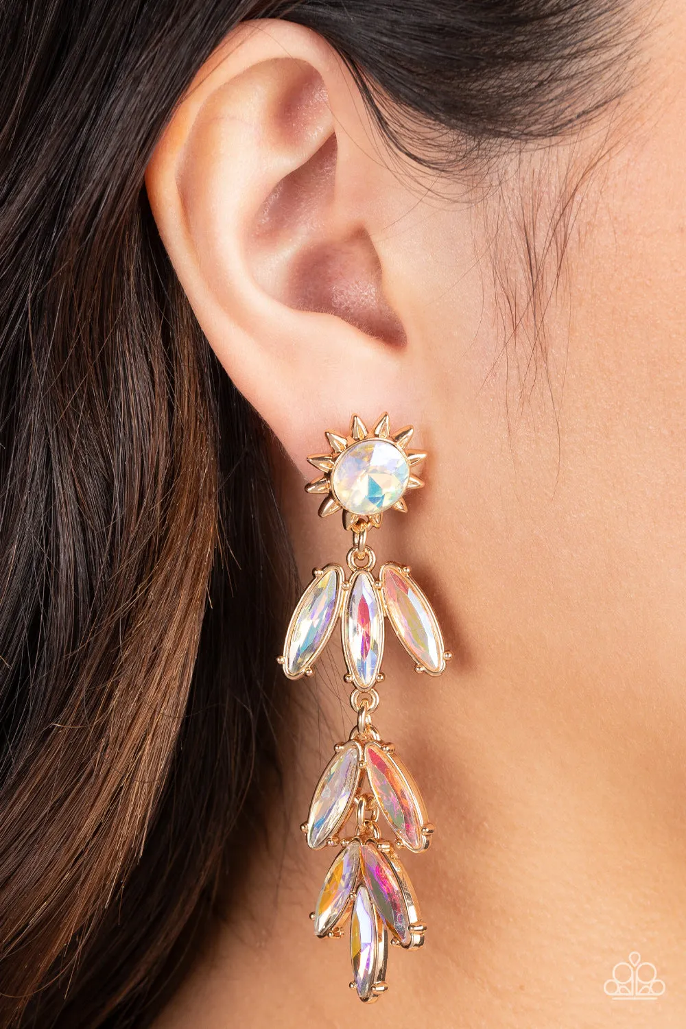Paparazzi Space Age Sparkle Earrings Gold (Iridescent)
