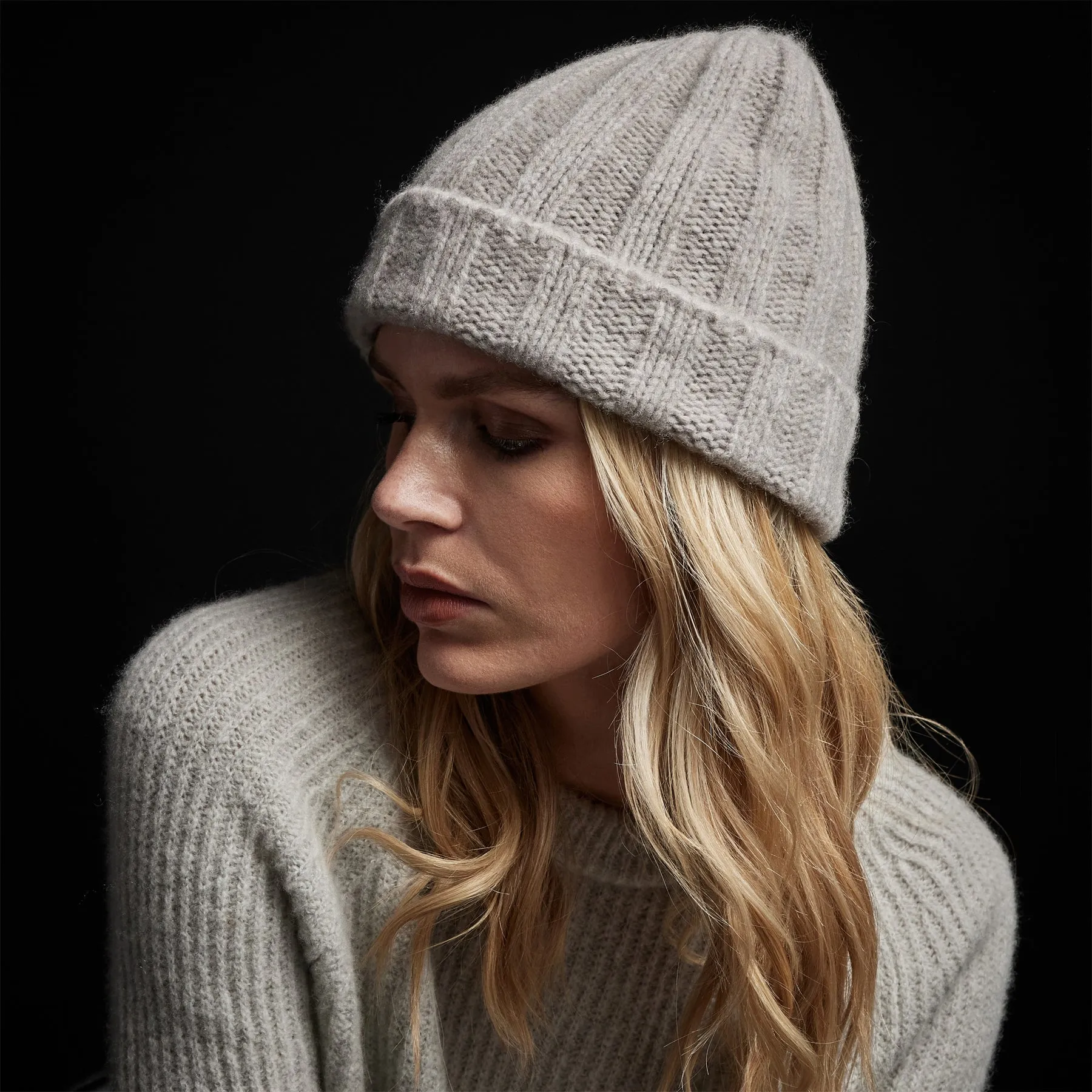 Textured Cashmere Beanie - Silver Wheat