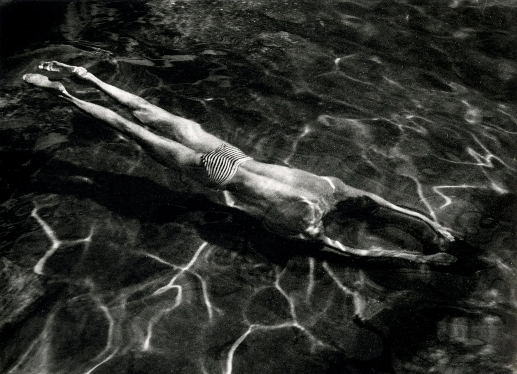 Underwater Swimmer, Esztergom, 1917