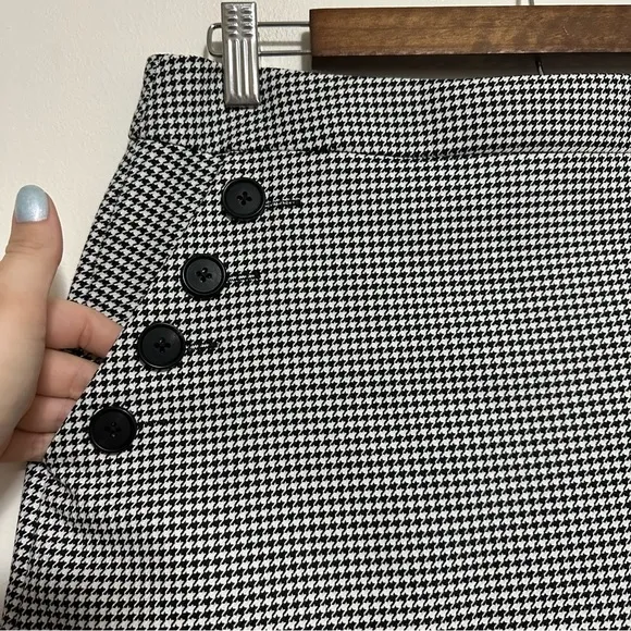 Veronica Beard Barnes Houndstooth Print Button Mini Skirt